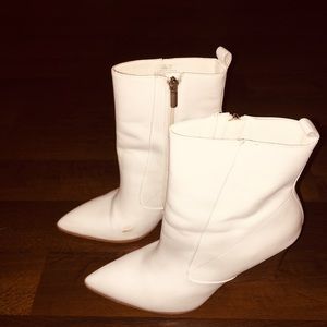 Cute white boots